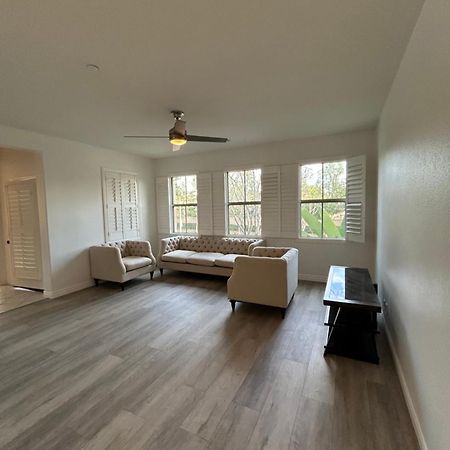 Comfortable House เออร์ไวน์ ภายนอก รูปภาพ